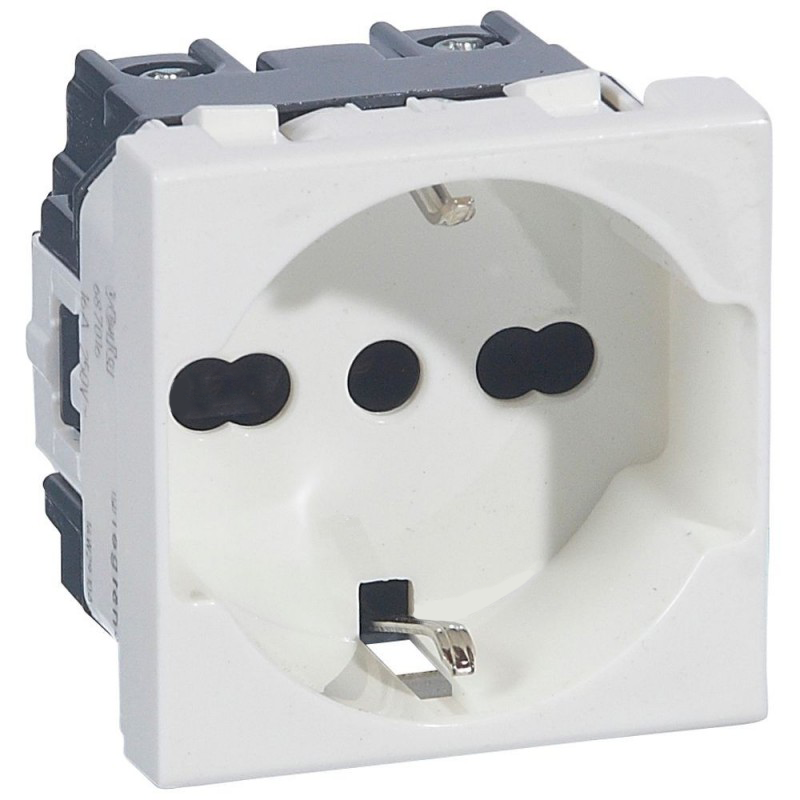 PRESA PLURISTANDARD 10/16A VELA BIANCA (682877)